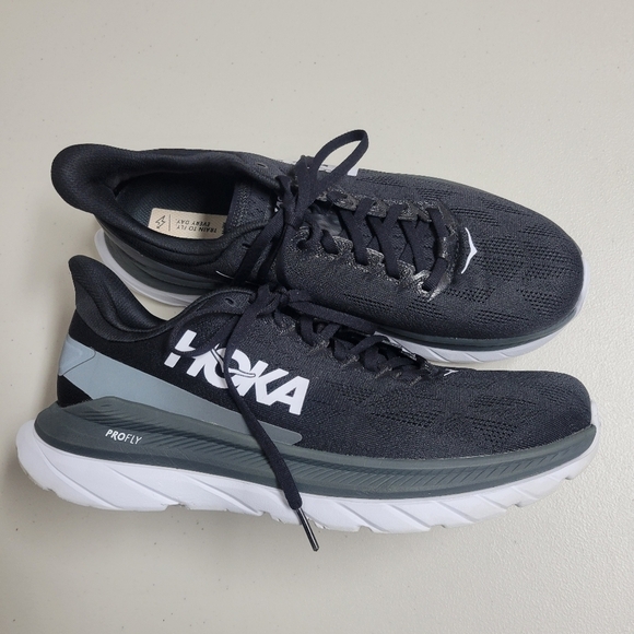 Hoka One One Mach 4 Men\'s Size 9.5D. main image 11